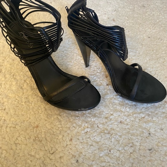 Shoes - Picture 2 of 5